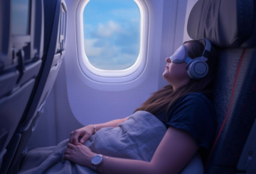 Best Travel Gadgets for Flying From Reddit Favorites to Luxury Flight Upgrades